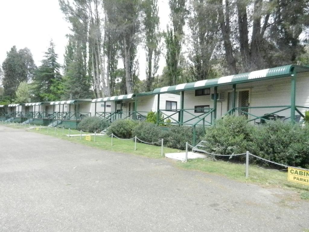 Gundagai Cabins & Tourist Park Ngoại thất bức ảnh